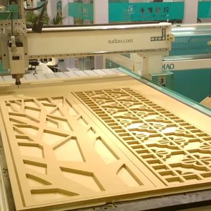 Cắt CNC trên gỗ